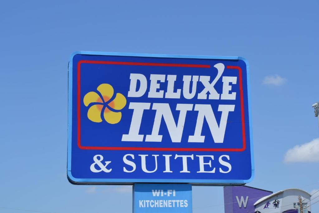 Deluxe Inn And Suites Weslaco Εξωτερικό φωτογραφία