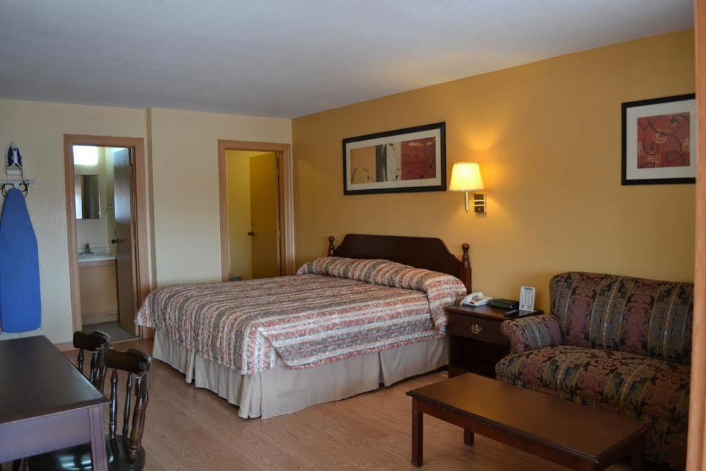 Deluxe Inn And Suites Weslaco Εξωτερικό φωτογραφία